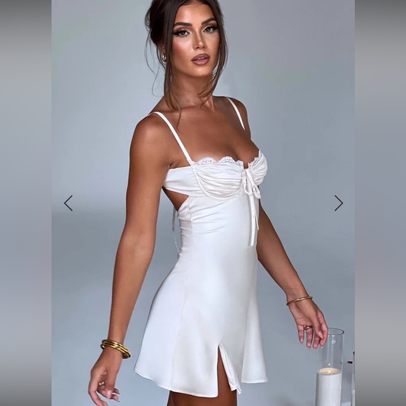 NWT Baby Boo Sherise Mini Dress in Ivory size Medium 🤍🕊️🤍 - Picture 11 of 12